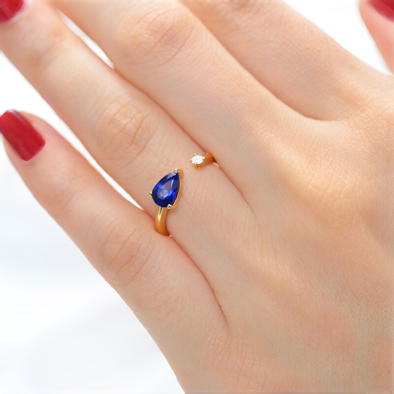Anello in oro con Tanzanite AAA