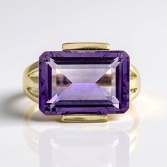 Anello in oro con Ametista