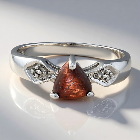 Anello in argento con Occhio di Tigre Rosso