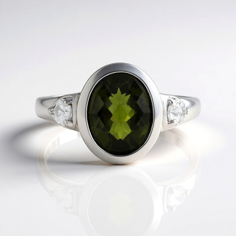 Anello in argento con Vesuvianite