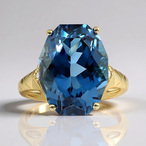 Anello in oro con Topazio Blu Londra (CIRARI)