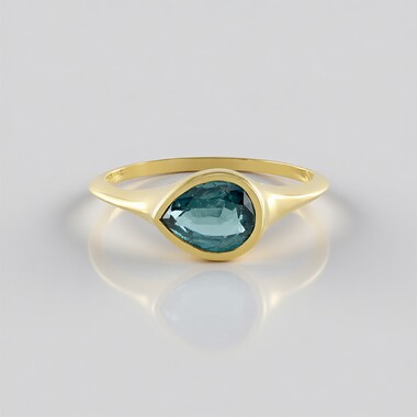 Anillo en plata con Cianita petróleo
