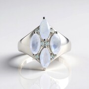 Anello in argento con Pietra di Luna Blu (KM by Juwelo)