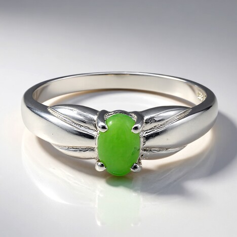 Anello in argento con Crisoprasio Imperiale