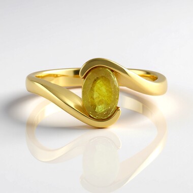 Anello in argento con Zaffiro Giallo del Madagascar