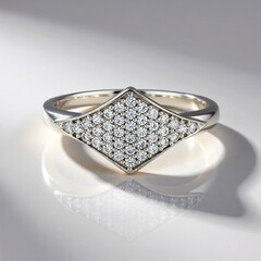 Anello in argento con Zircone