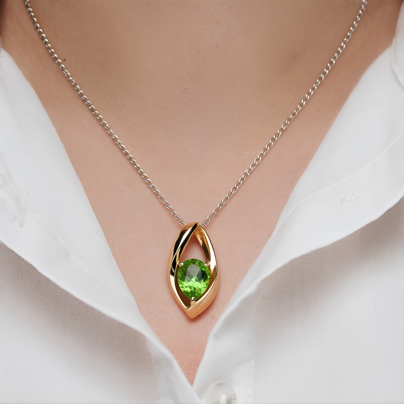 Colgante en oro con Peridoto de Wagogo