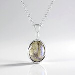 Collana in argento con Labradorite