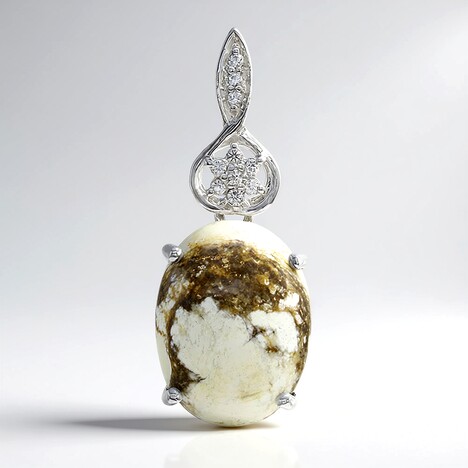 Ciondolo in argento con Magnesite