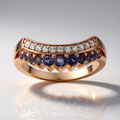 Anello in argento con Iolite