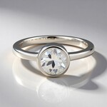 Anello in argento con Topazio Bianco