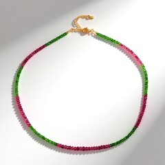 Collier en argent et Diopside de Russie