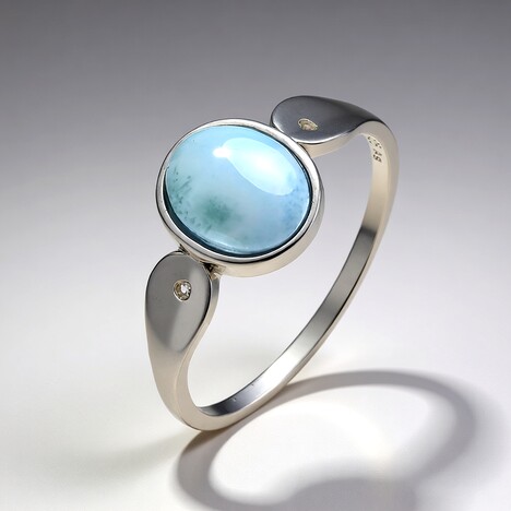 Anello in argento con Larimar