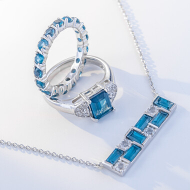 Anello in argento con Cianite Blu Foglia di Tè
