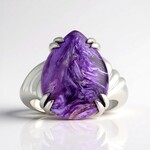 Anello in argento con Charoite