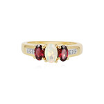 Zilveren ring met een Welo-opaal