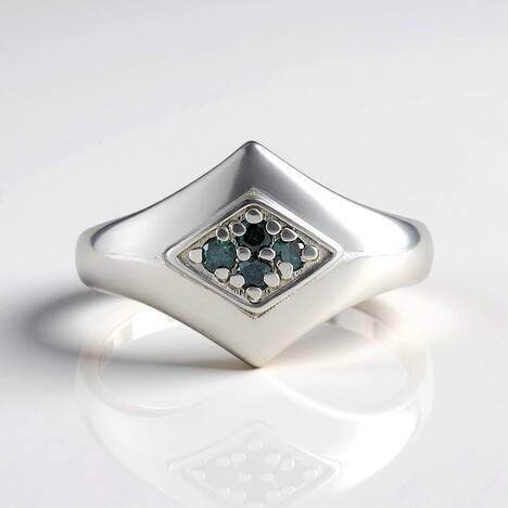 Anello in argento con Diamante Blu I2