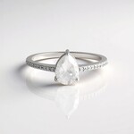 Anello in argento con Topazio Bianco