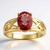 Anello in oro con Apatite Rossa