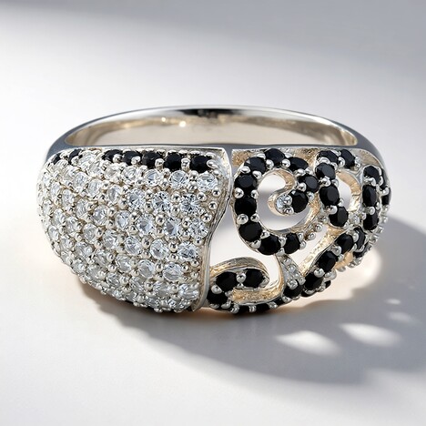 Anello in argento con Spinello Nero