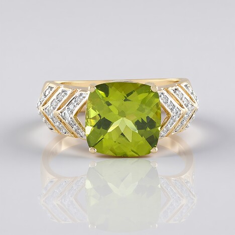 Anello in oro con Peridoto (SUHANA)