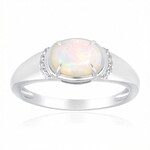 Bague en or et Opale blanche du Brésil