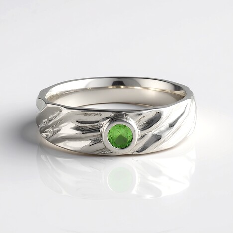 Anello in argento con Tsavorite della Tanzania (de Melo Essence)