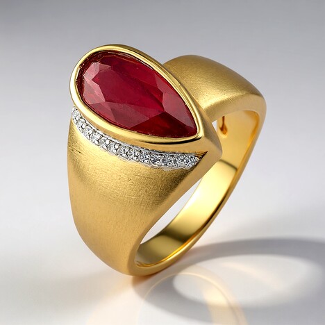 Anello in argento con Rubino del Madagascar (de Melo)