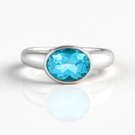Bague en argent et Topaze de couleur Paraiba