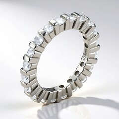 Anello in argento con Zircone