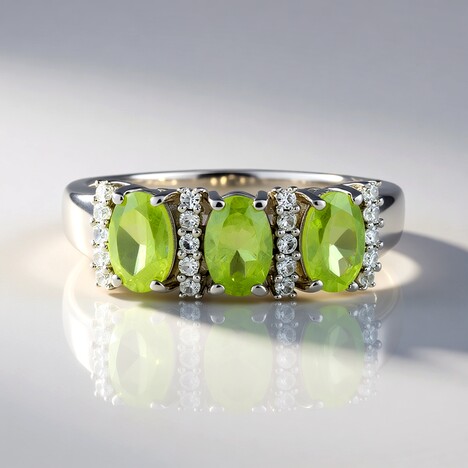 Anello in argento con Sfene