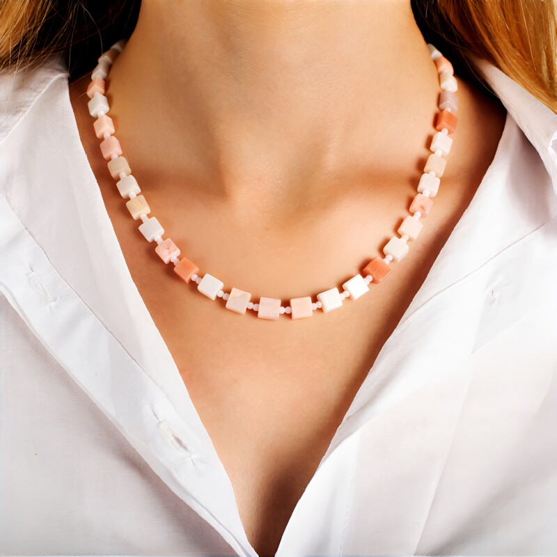 Collar en plata con Ópalo rosa