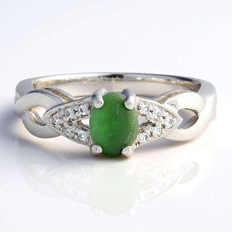 Anello in argento con Crisoprasio Imperiale