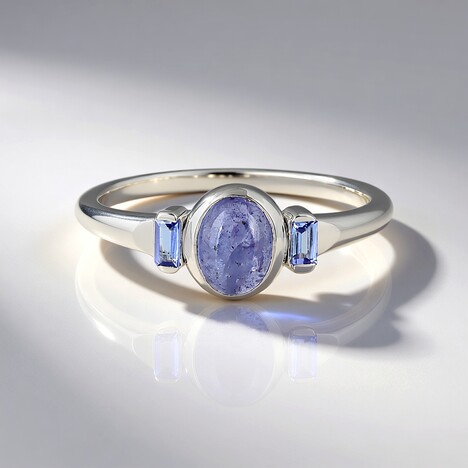 Anello in argento con Tanzanite