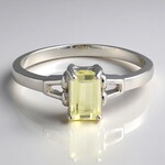 Anello placcato in platino con Kunzite Canarino