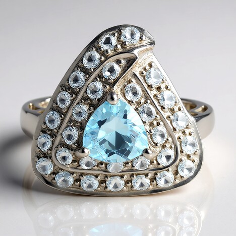 Anello in argento con Topazio Blu Cielo