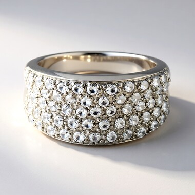 Anello in argento con Zaffiro Bianco