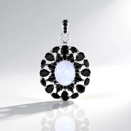 Colgante en plata con Piedra de Luna arcoíris
