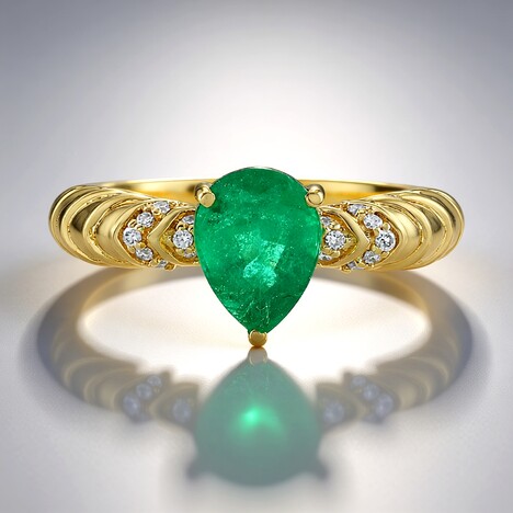 Anello in oro con Smeraldo Zambia (de Melo)