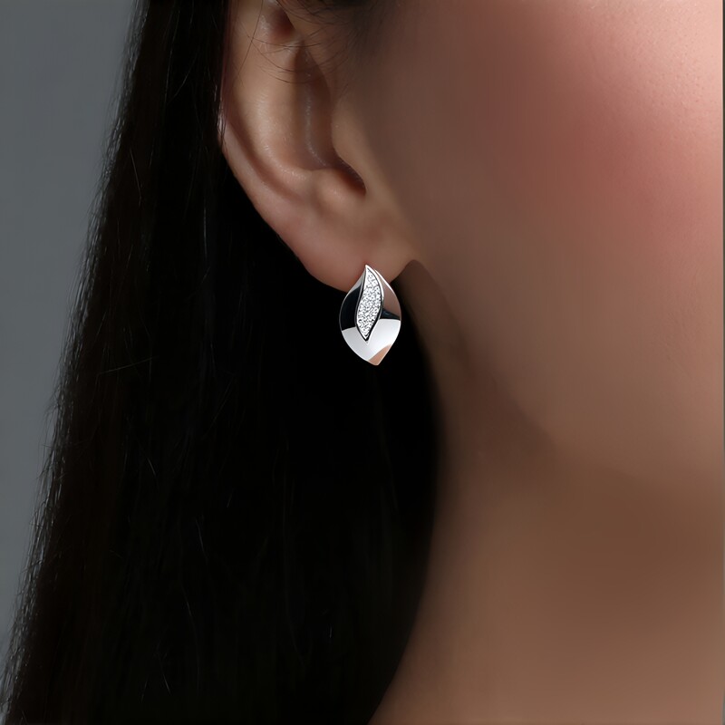 Zilveren oorbellen met zirkonen