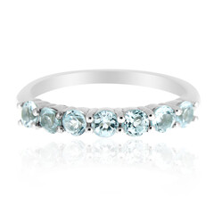 Zilveren ring met hemel-blauwe topaasstenen