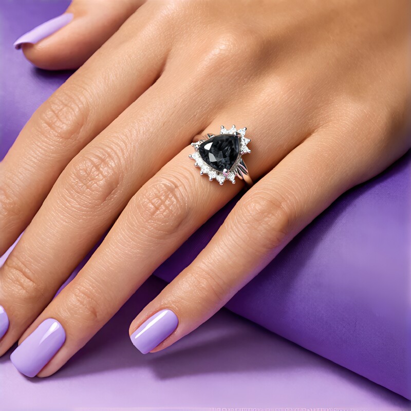 Zilveren ring met een sneeuwvlokken obsidiaan