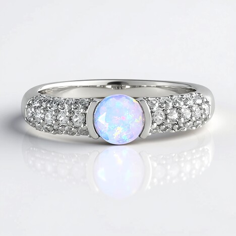 Anello in argento con Opale di Welo