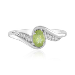 Anillo en plata con Esfena