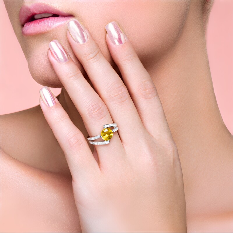 Bague en argent et Scapolite