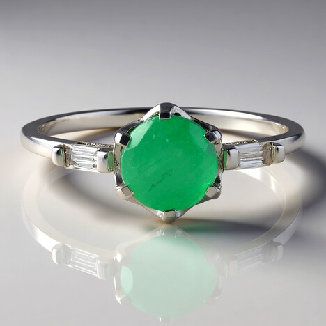 Anello in oro con Smeraldo Brasiliano