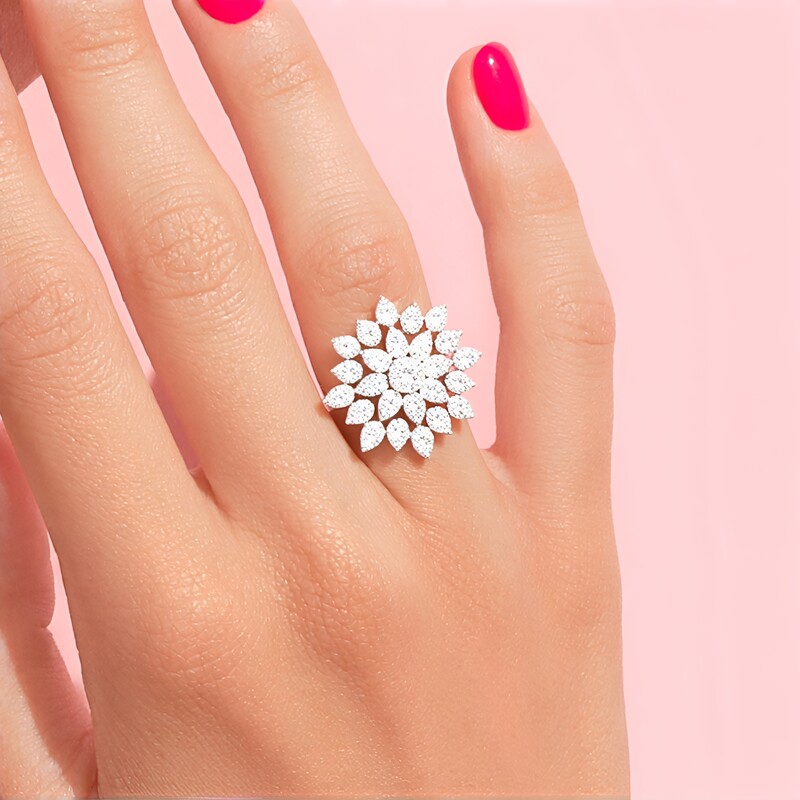 Anello in argento con Zircone