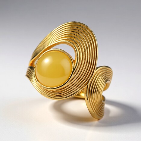 Anello in argento con Ambra Milky Baltica (dagen)