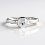 Anello in argento con Zircone (Adela Silber)