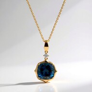 Collier en or et Topaze bleu de Londres (CIRARI)